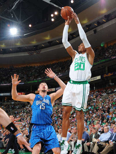 位篮球巨星 位篮球巨星