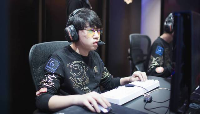 阵容稳定性 阵容稳定性